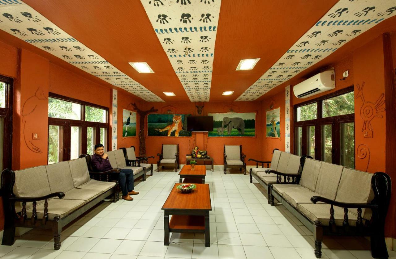 Chitwan Paradise Hotel Саураха Екстер'єр фото